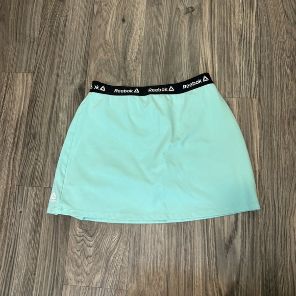 Girl’s Reebok Dash Skort with Compression Shorts - Picture 4 of 4